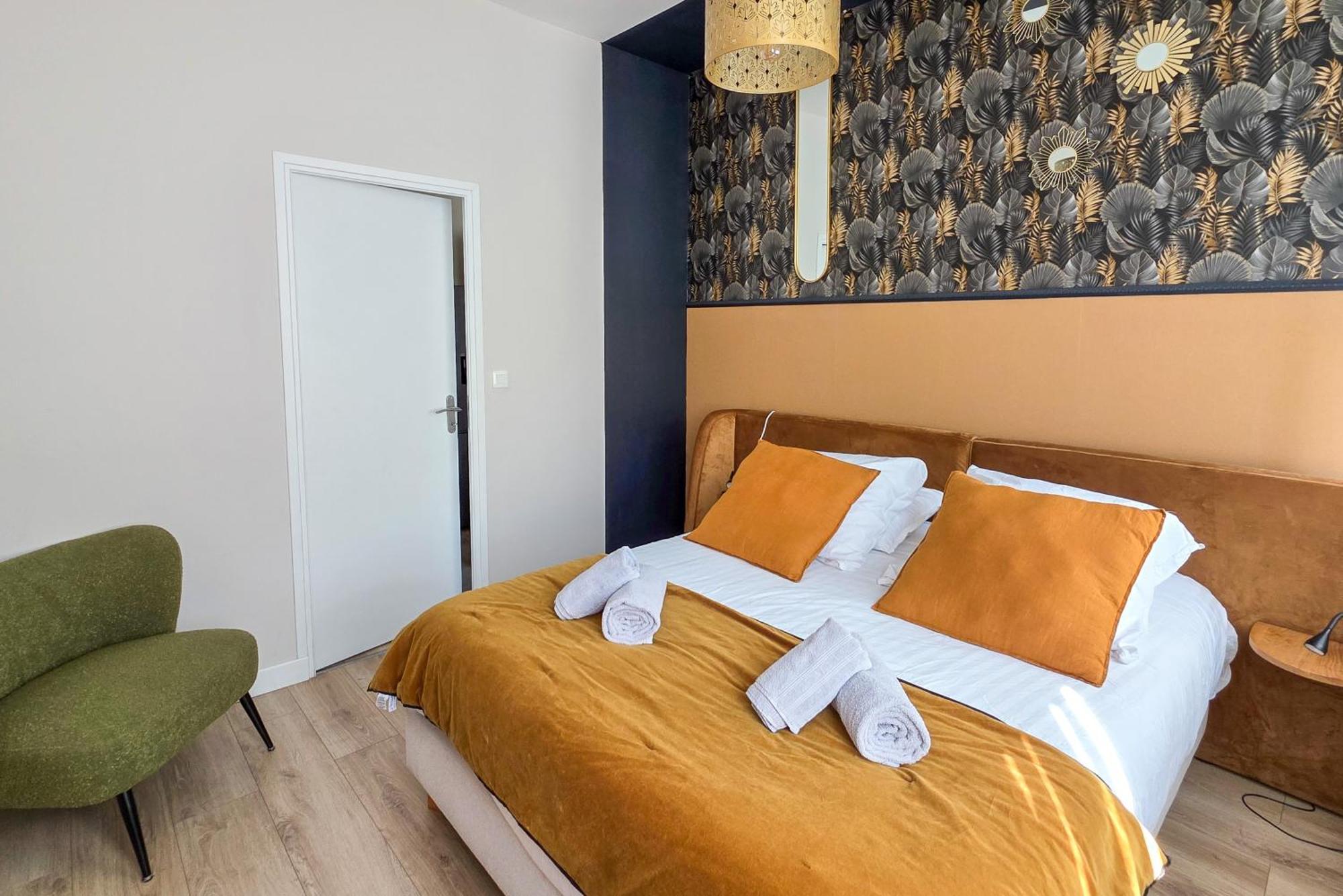 Les Appartements De La Nef D'Or Saint-Quentin  Exterior photo